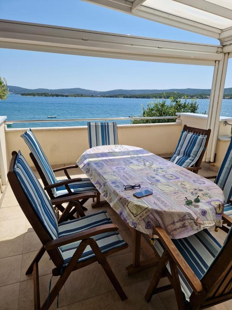 Seaside Apartments Turanj Dış mekan fotoğraf